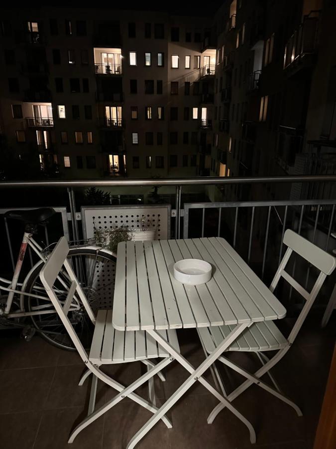Central Apartment With Balcony Budapest Exteriör bild